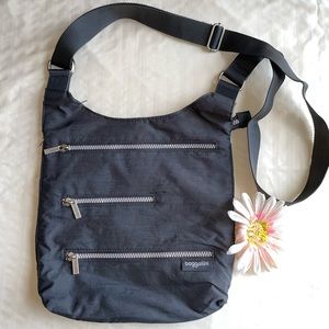 Baggallini Big Zipper Crossbody Bag